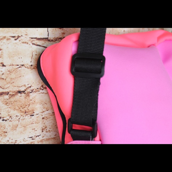 Body Glove | Umami in Pink Lunch Tote w/containers - Picture 6 of 9